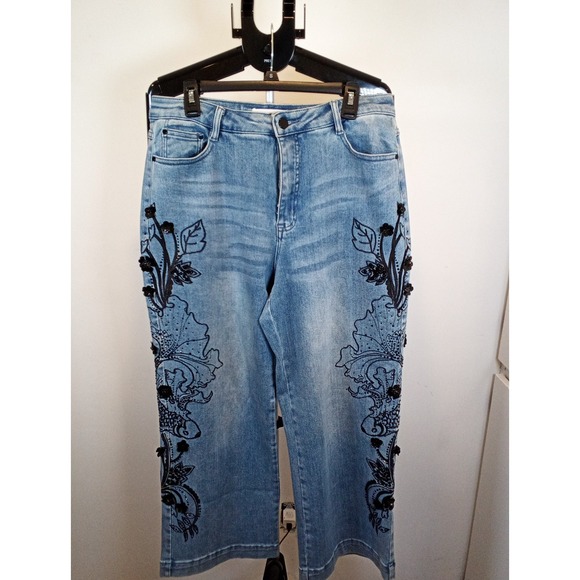Women's Tribal Jeans Wide Ankle‎ Boyfriend Embroidery Size 12 28-in Inseam - Picture 1 of 9